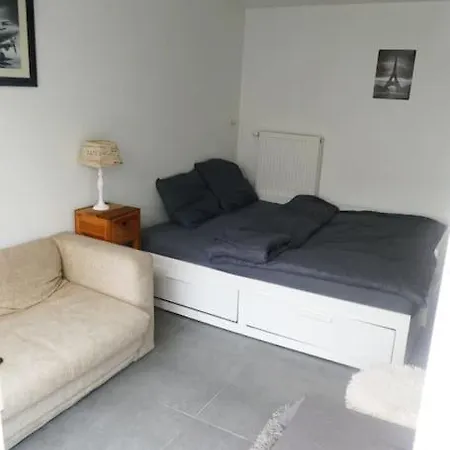 Apartment Studio With Kitchen, Shower Garden *